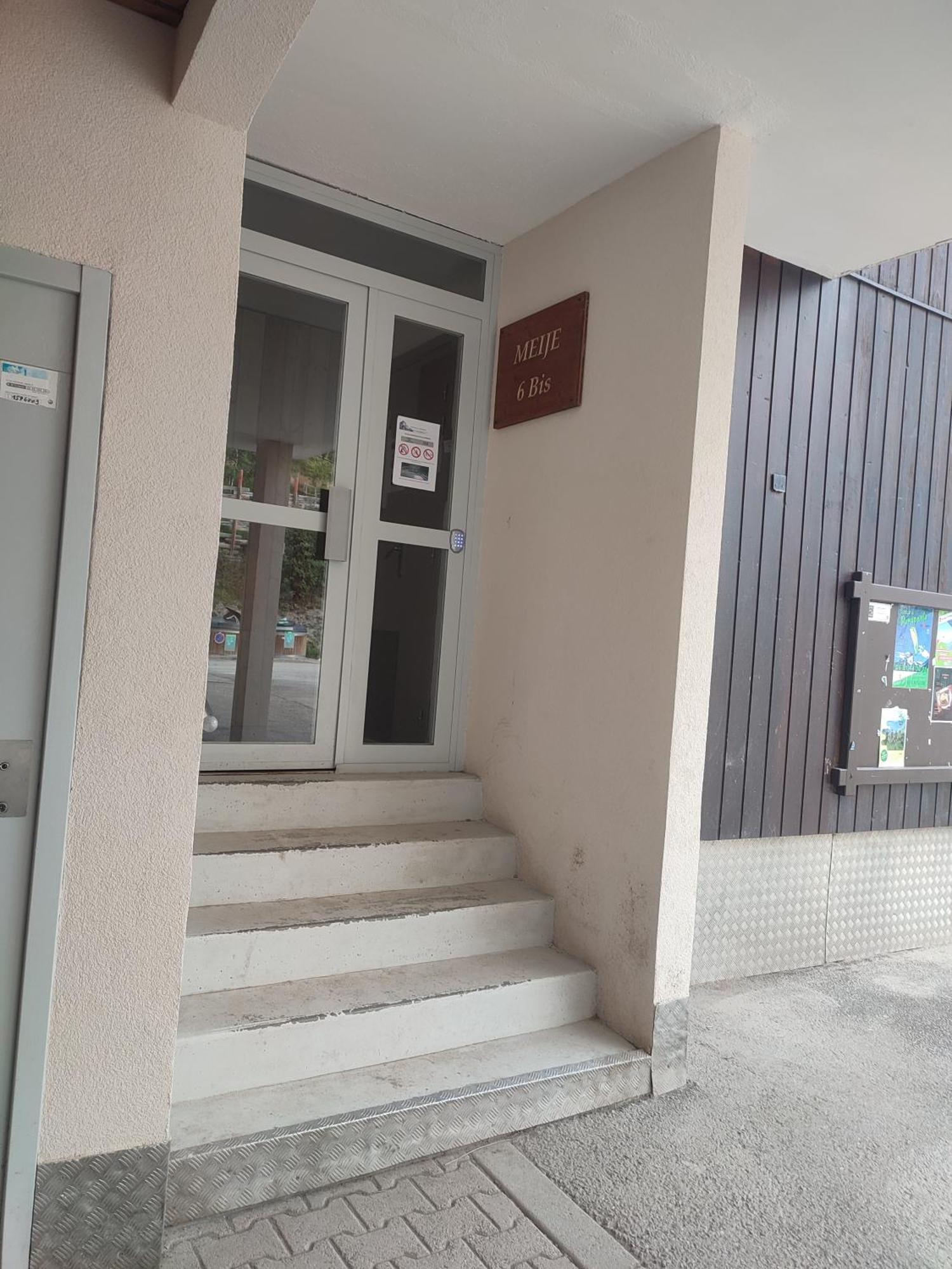 Le Cow'sy 1800 Apartment